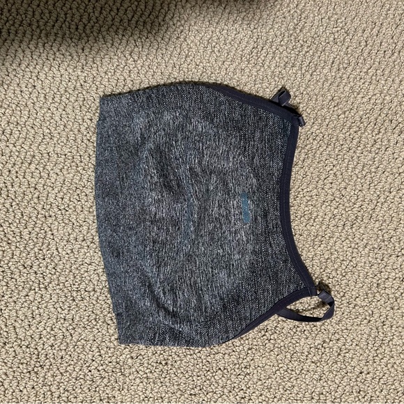 Gymshark sports bra - Picture 2 of 3